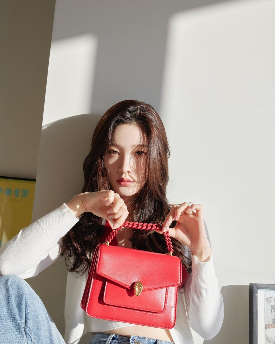 chaeyeon pics tweet media