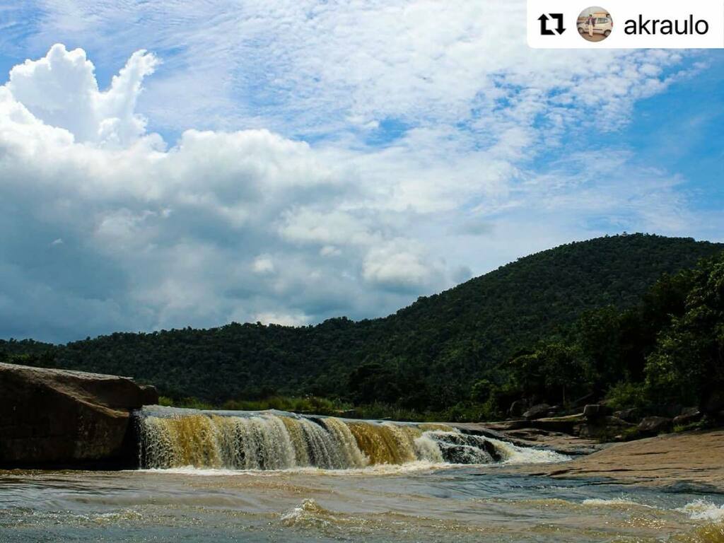 BBSRBuzz's tweet photo. #bhubaneswarbuzz pic courtesy  @akraulo 
・・・
"KHASADA"waterfall (ଖସଡ଼ା ଜଳ ପ୍ରପାତ) is Located in Near Chandragiri , Gajapati District and Odisha State.
A beautiful place to enjoy your holiday.

Stay tuned for all images and do follow @akraulo
.
#aswiniphotography 
#canon #can… https://t.co/EZJ7P8bsaH