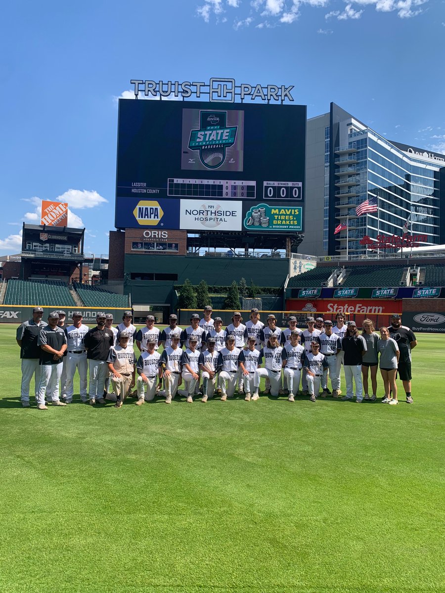 Finishing the season with:

33-7 record 
Region 1-6A Champions
State Champions