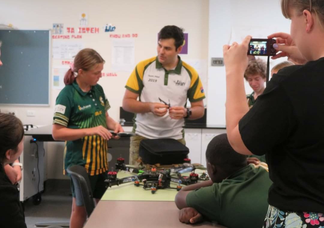 AUADRT's tweet photo. Last week the Thuringowa High School Year 8 iSTEM class had a visit from @AustralianArmy #DroneRacing Team Captain Toges. Toges discussed how drones are used in industry and demo'd the #BlackHornet.
#SendIt
@HLCAusArmy @comdforcomd @3BrigadeTSV @FORCOMDAusArmy https://t.co/EiMnRcwEg6