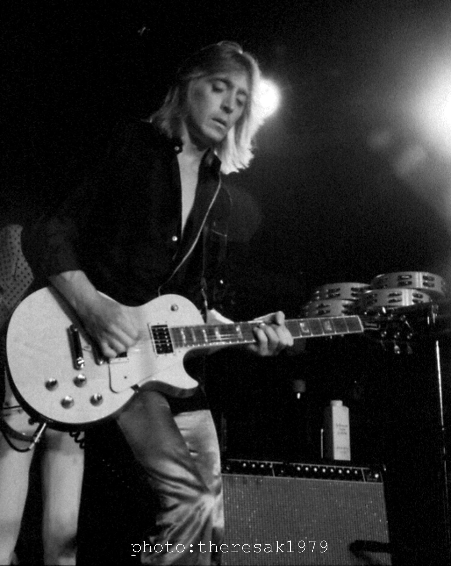 Happy Birthday to the prettiest  Mick Ronson. 75 if RIP 