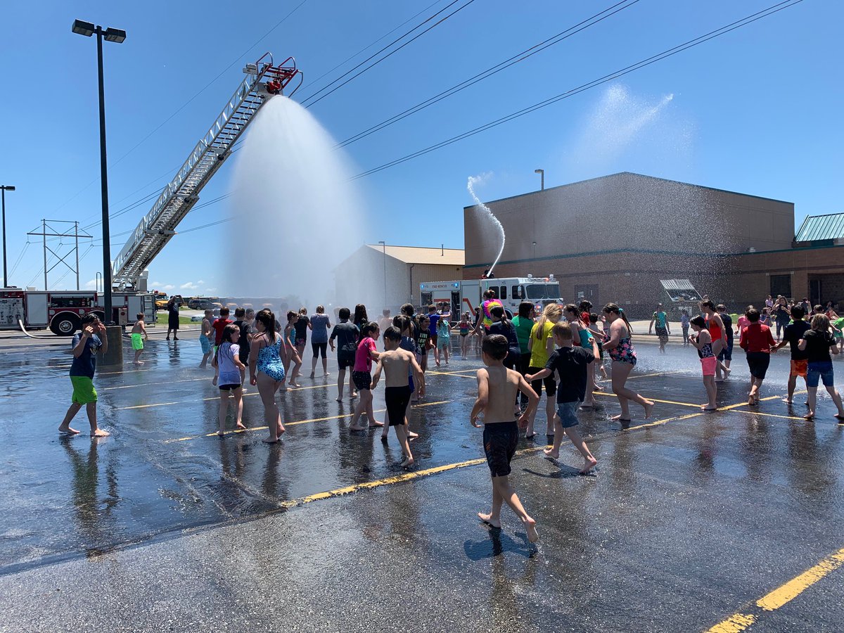 It was a great day @GlenwoodRidge celebrating the school year!  Shout out to an amazing crew of firemen who seemed to have as much fun as the kids did!  #GREstrong #tbw