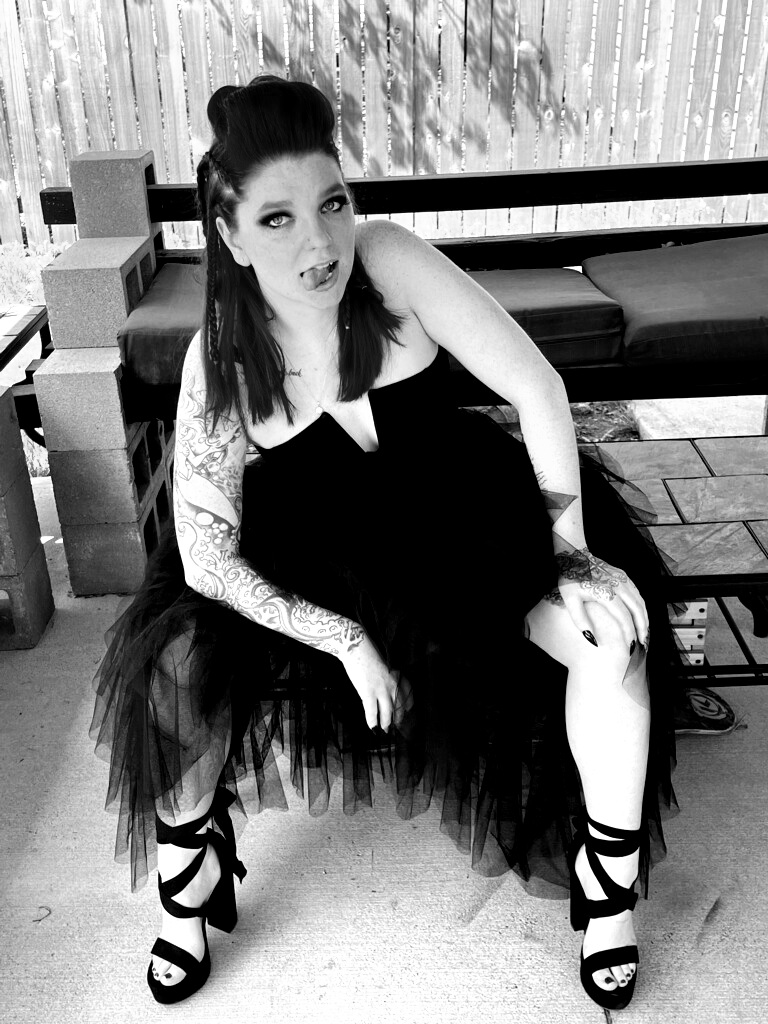 KariAcord's tweet photo. Come here Ragnar #vikings #redhead #RagnarLothbrok https://t.co/Ggy0nm3lBM