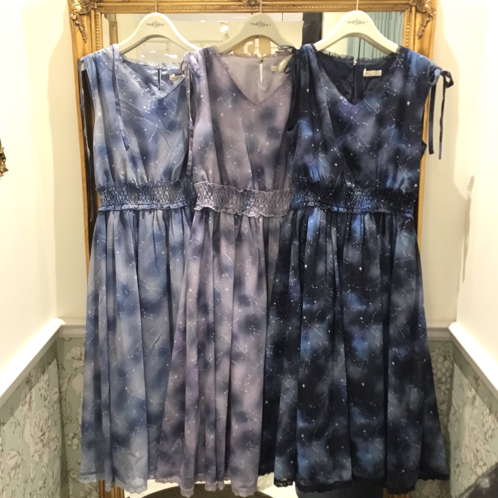 A Axes Femme ラフォーレ原宿 New Arrival 夏の星座シフォンワンピース Color サックス 紺 ラベンダー Price 7 590 税込 フリルオフショルブラウス Color 白 ラベンダー 黒 Price 5 390 税込 T Co Kead0tmlbp Twitter