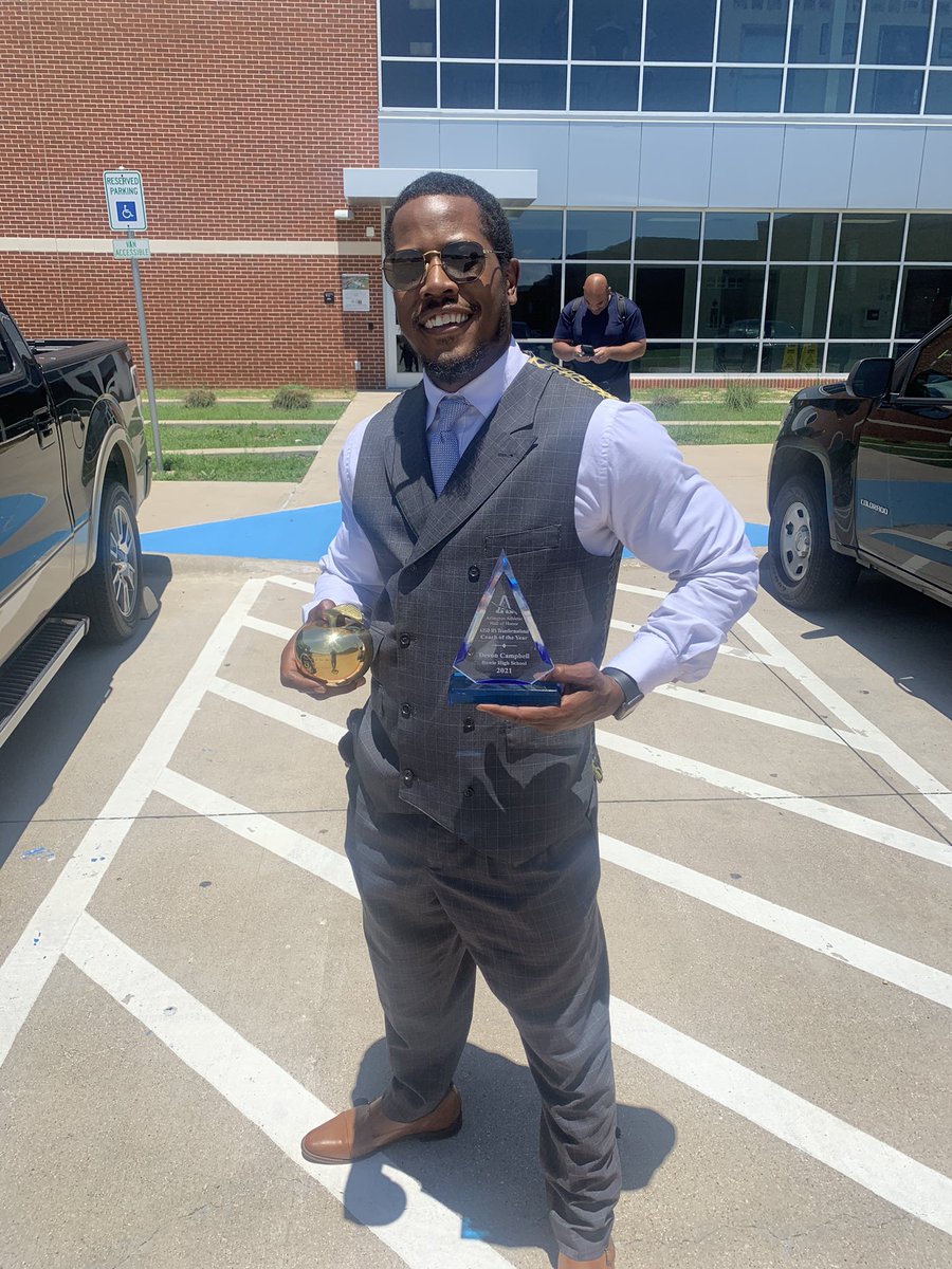 Coach Devon Campbell tweet media