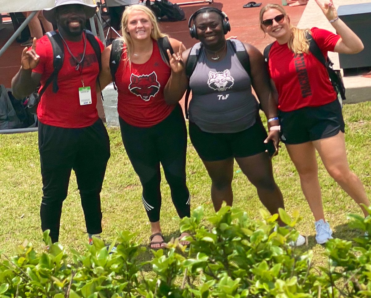 Beth &amp; I drove down to College Station to watch our <a href="/ASTATETRACK/">Arkansas State Track & Field/Cross Country</a> student-athletes compete in the NCAA Prelims. Enjoyed watching Aimar Palma Simo (Spain) throw the hammer. His 2nd throw was just 35” short of qualifying for nationals. He still has 3 years left at A-State!
❤️🐺🆙