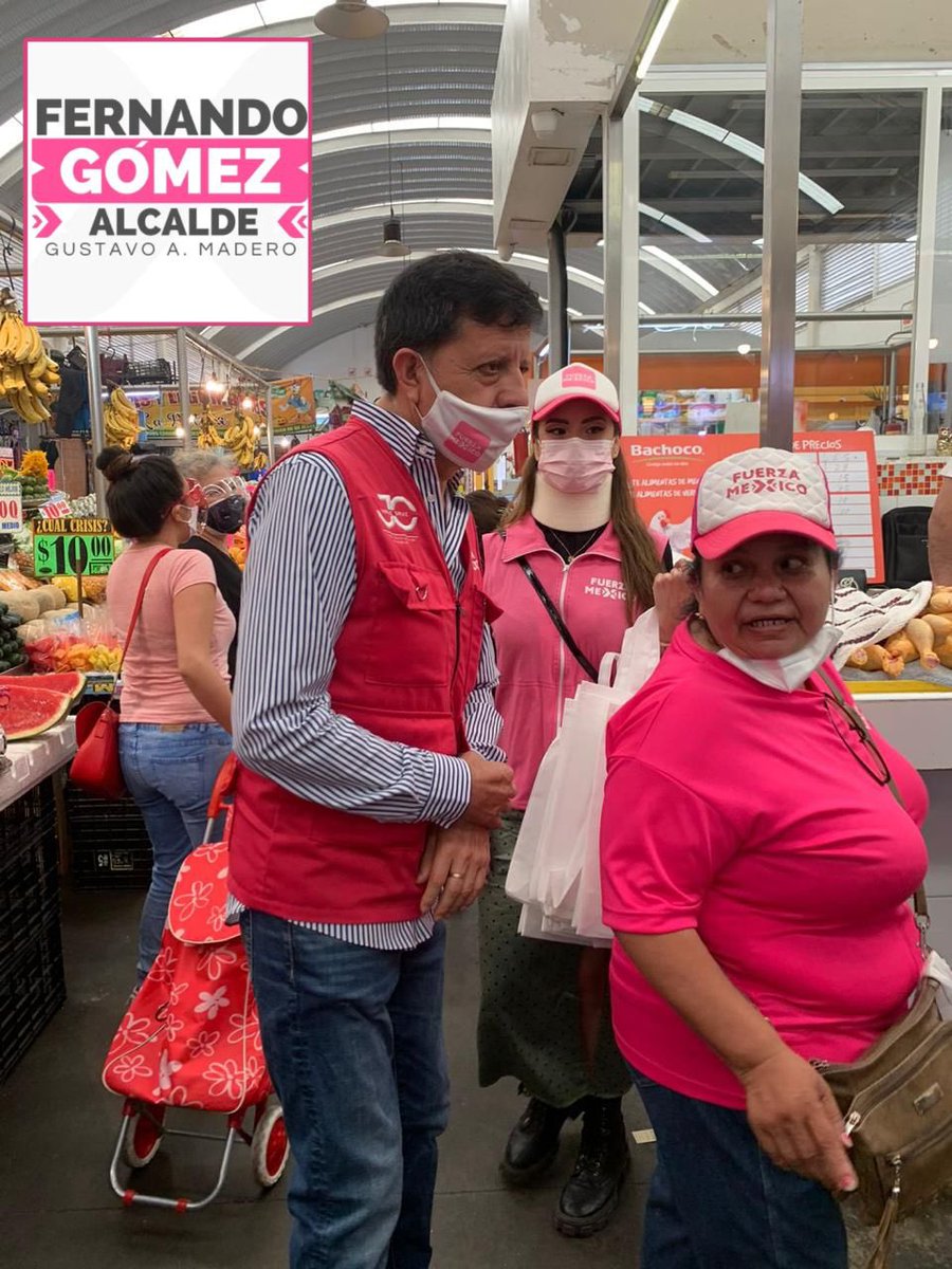 FernandoGmezRo5's tweet photo. Con los amigos del Mercado Rio Blanco Gracias por el apoyo!! #VotaFuerzaXMéxico https://t.co/gX3QrqqEtl
