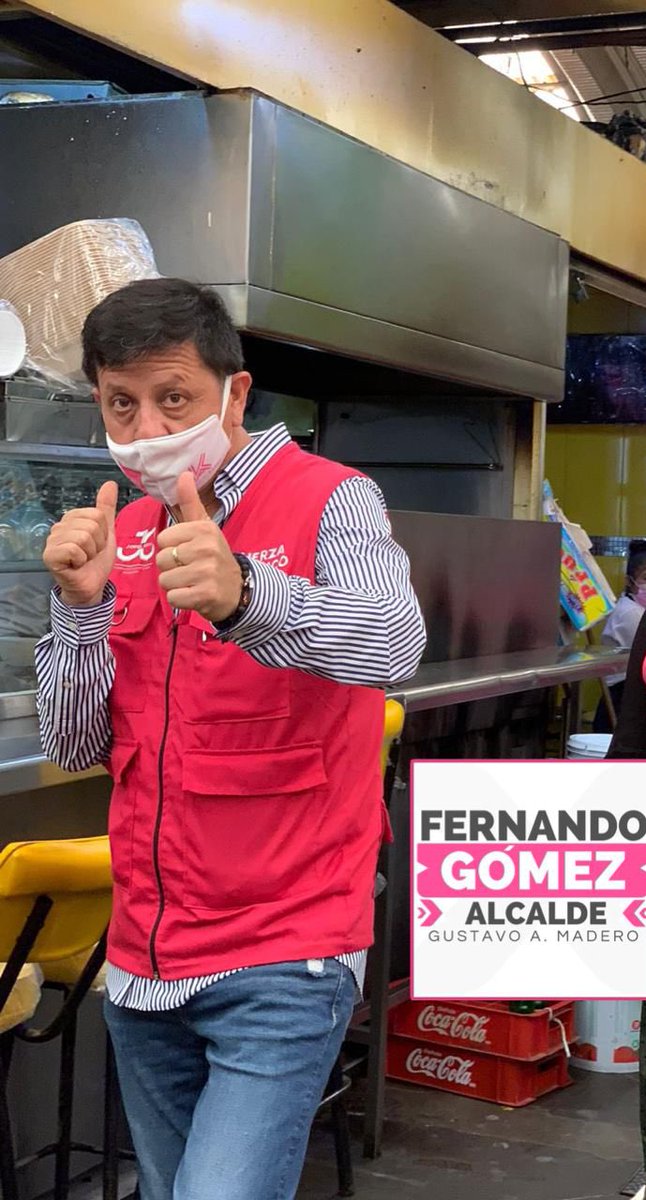 FernandoGmezRo5's tweet photo. Con los amigos del Mercado Rio Blanco Gracias por el apoyo!! #VotaFuerzaXMéxico https://t.co/gX3QrqqEtl