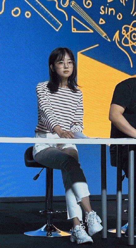 芽芽头不大🇨🇳🇨🇳🇨🇳🌊🌊🌊【KTV麦霸团团宠】 tweet media