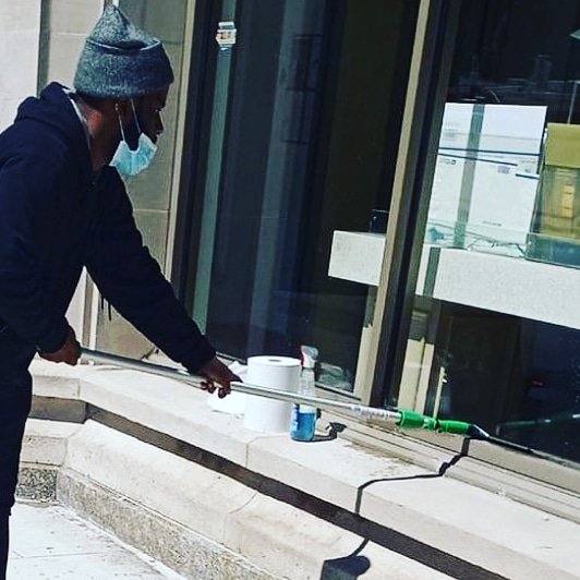 GOLDSTAREXPERI1's tweet photo. Want to observe the beautiful weather outside but your window panes are dirt?Let us make it clean.
#clean #Cleaners #cleaningservice #cleaningservices #Sanitizer  
https://t.co/Mw1iqr04qU https://t.co/r6YZqoUfl4