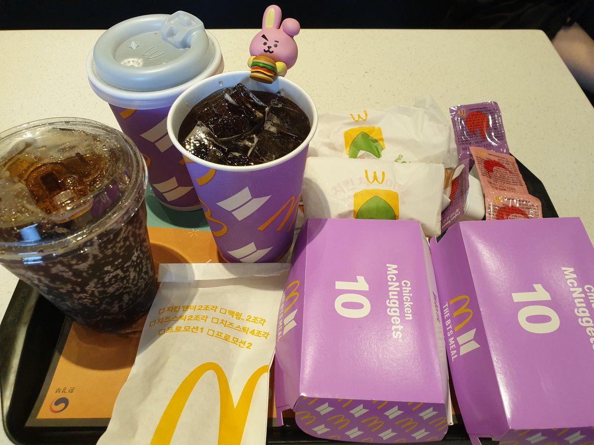 숨은 쿠키찾기~💛💜
#McDonaldsXBTS #BTSMeal
