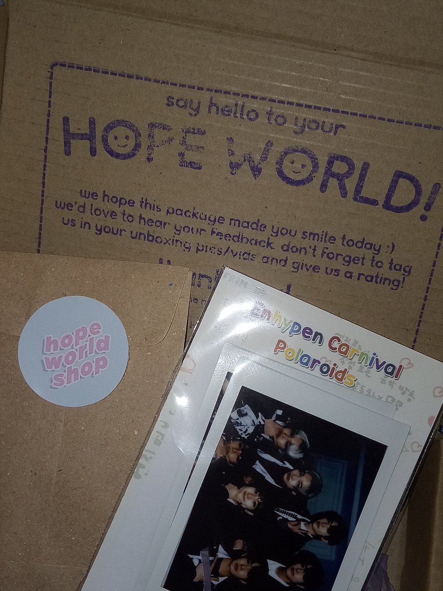 jajaacart's tweet photo. someone already got the official pola kaya hanggang ganto nalang ako😭 but i love this one tho totoong pola rin naman siya hahaha and i love the jay freebie im soooo kilig thankyouü @hopeworldshop https://t.co/LLpunMNleP