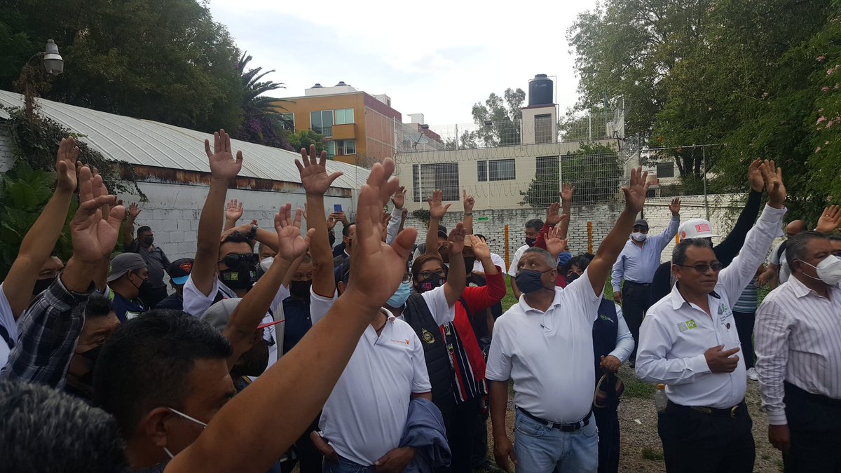 Huntergarrido's tweet photo. El @Sindicato_RTP hace la consulta para hacer presencia el día de Mañana 270521 en la calle de Versalles y hacer un mitin Platón a las afueras de @RTP_CiudadDeMex para hacer valer el estado de derecho!!
#LordGritos #FueraRamonJimenezDeRTP https://t.co/NoTu15kdwC