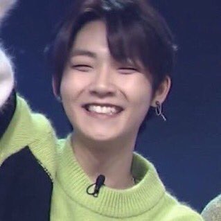 M_O_O_K_BOYTHEB's tweet photo. I LOVE YOUR SMILE 😊
#VirtualHugForKevin https://t.co/TzexzHOd1l