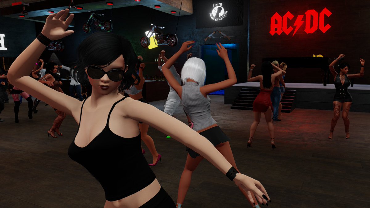 Amelia3Dx's tweet photo. Woke up a little early this morning ⏰
No problem, a good rock party to start the day and I'll be fine 🎸🔊🎶
Plus I have the right outfit to go dancing at #DocQ's #MiniskirtBar 😏😉
Woooohoooo ! #ACDC 🤘
Good day to you all 😘
#3DXChatgame #3DXChat #3DX https://t.co/vpWCyDTt2b