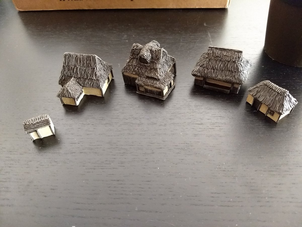 _Grumpy_Gamer_'s tweet image. Tiny houses are tiny.

#TheJoyOfSix #GodsOwnScale