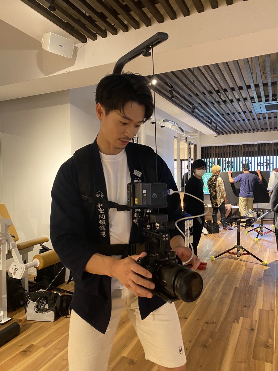 hatacch1's tweet photo. かっこいいの貸してもらった🤩 https://t.co/P2jnVdwJ9H