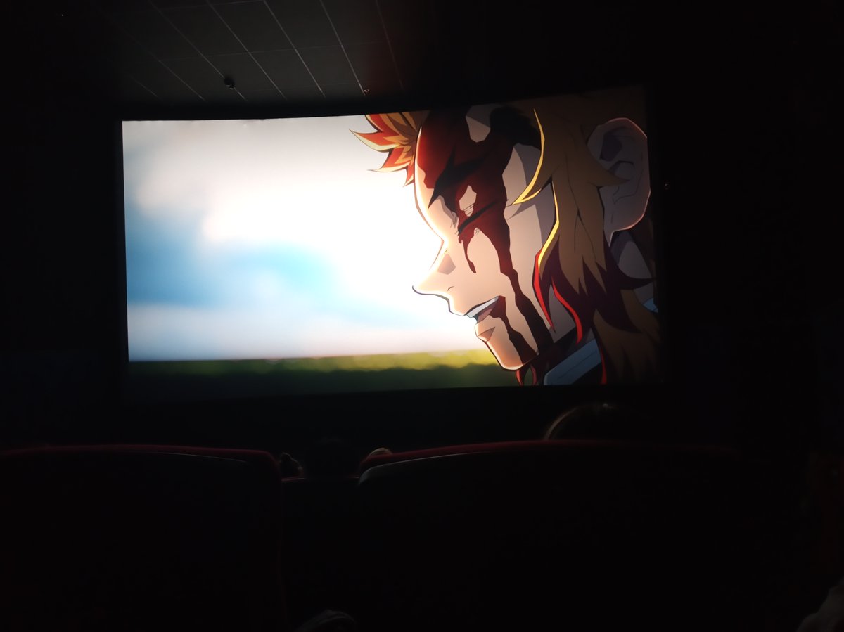 prosta_Cot's tweet photo. #Клинок_Рассекающий_Демонов
#kimetsunoyaibamovie
#kimetsunoyaiba 
Сходили вчера на Клинок, половина зала плакало. https://t.co/U2uaWALlvE