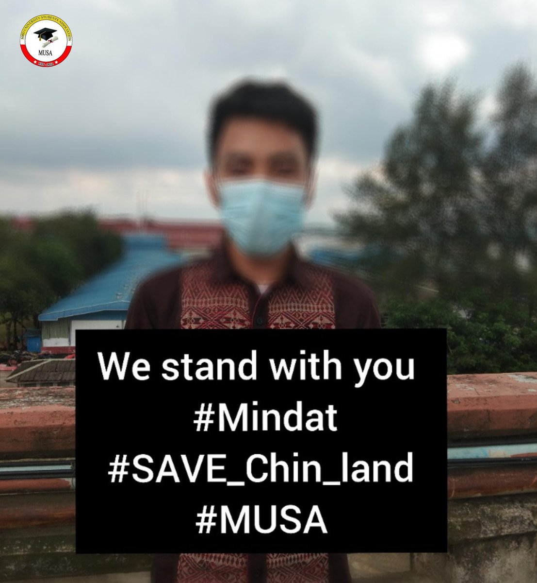 kai87076387's tweet photo. Myo (Khami) University students stand with war victims in Chin State.
#WhatsHappeningInMyanmar #May27Coup https://t.co/fPi3kww8nt