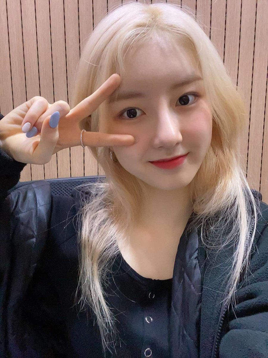 에잇썸.♡ #VIVACE tweet media