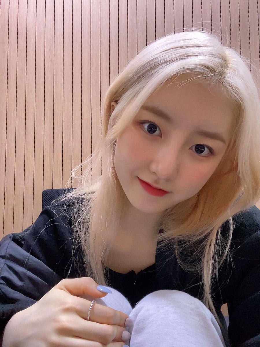 에잇썸.♡ #VIVACE tweet media