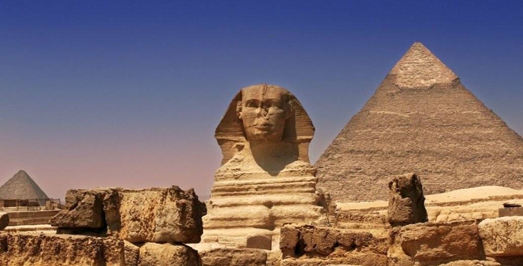 karim60006907's tweet photo. #فلل_الكراتين_فقر_وامراض 

 ابو الهول عندهم وابو الهول عندنا 😅 https://t.co/OQQfvS8TTS