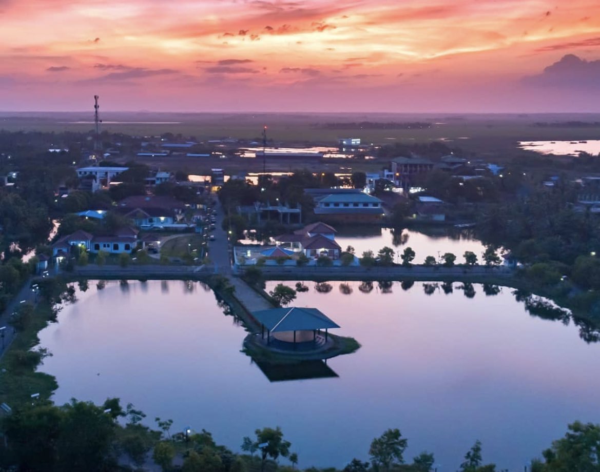 he_whoopss's tweet image. Akkaraipattu 🤗