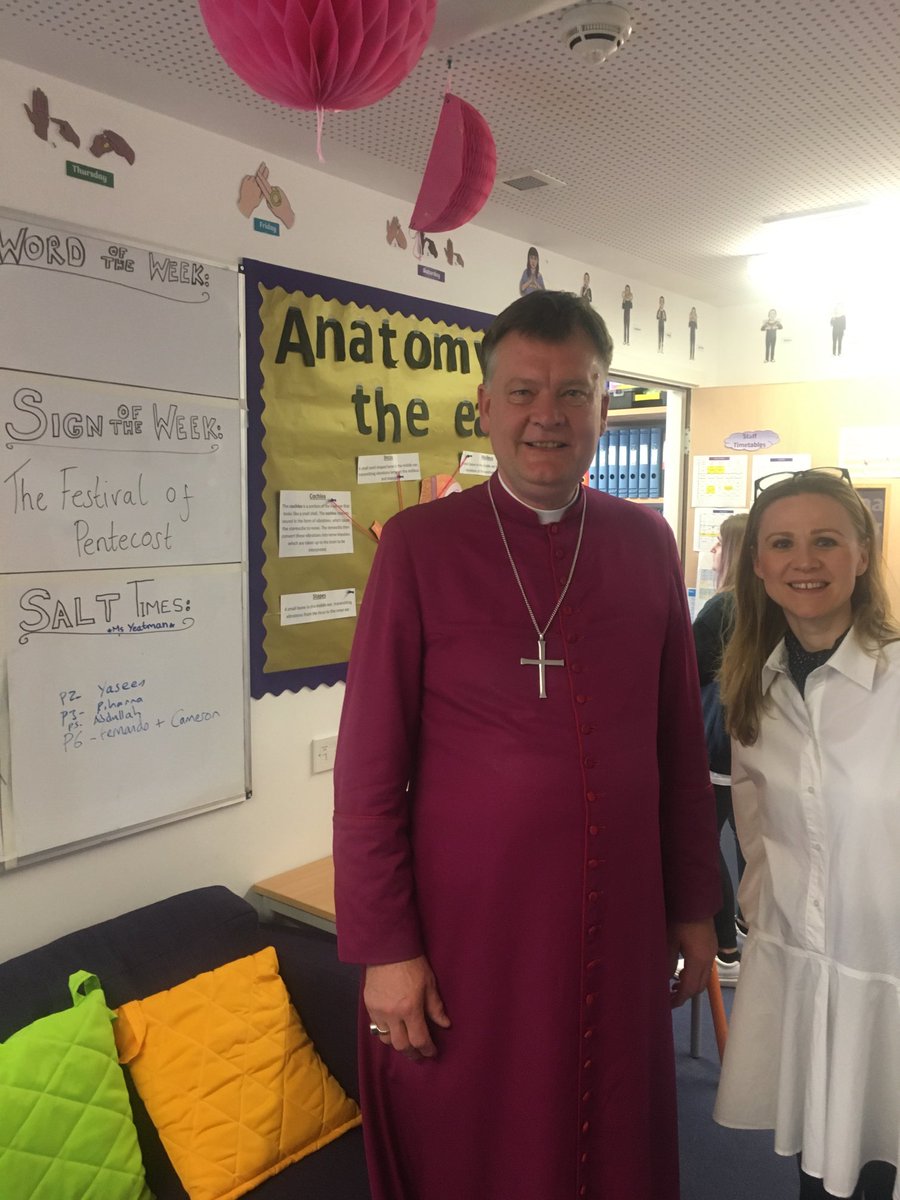 Bishop Jonathan  ⁦<a href="/bishopoffulham/">The Bishop of Fulham</a>⁩ welcomed into our Deaf Service Provision meeting staff and students as all welcome to learn ⁦<a href="/StAugustinesCE/">St Augustine's Federated Schools</a>⁩ ⁦@LDBS1836⁩ ⁦<a href="/CityWestminster/">Westminster City Council</a>⁩ ⁦<a href="/dioceseoflondon/">London Diocese</a>⁩ ⁦<a href="/area_two/">TwoCitiesArea</a>⁩ #Kilburn