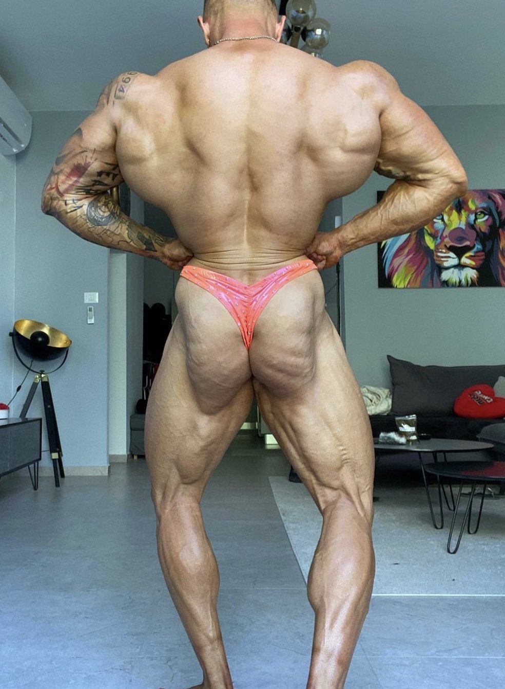 Shredded glutes online