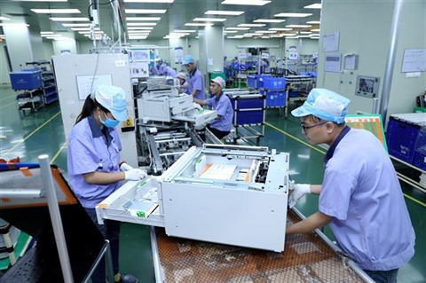 CourrierVN's tweet photo. Investissement direct étranger : 14 milliards d'USD au Vietnam en cinq mois https://t.co/7QwpJneoc3 https://t.co/o6j8q99sSv
