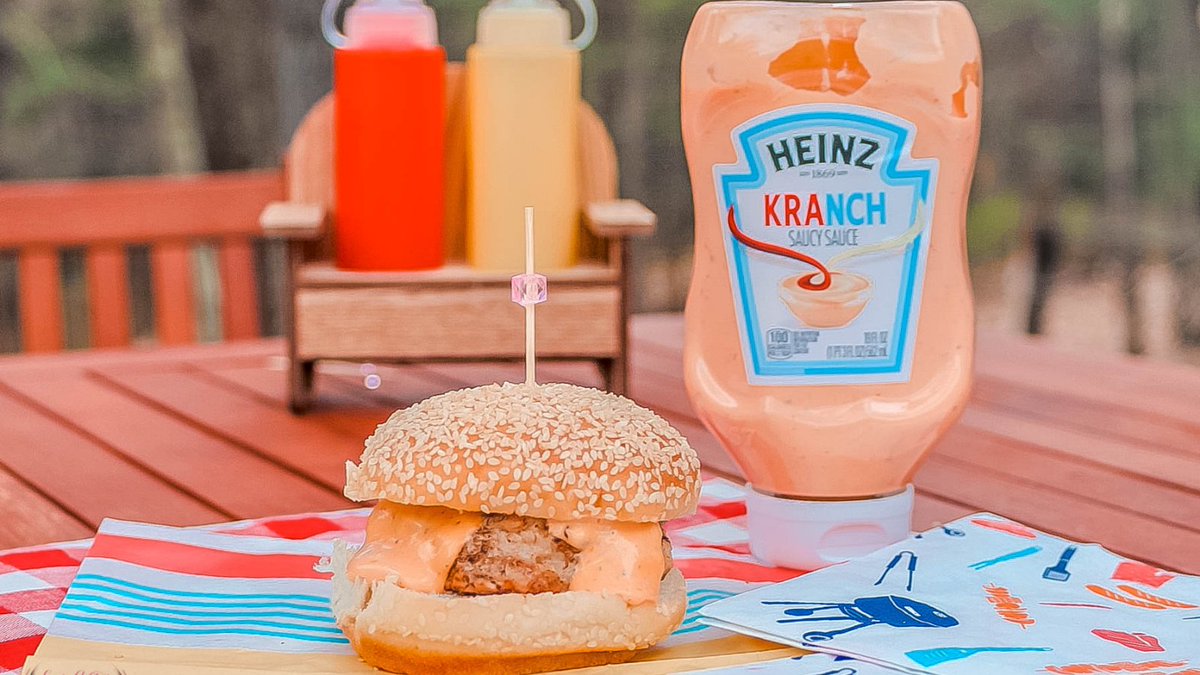 InthewoodsJenn's tweet photo. #AD Create the ultimate burger and learn more about the @HeinzTweets Art of the Burger contest. Pick up everything you need @Target today! https://t.co/2XlAobmafx
#TargetAOTB https://t.co/Uqowvkn0gQ