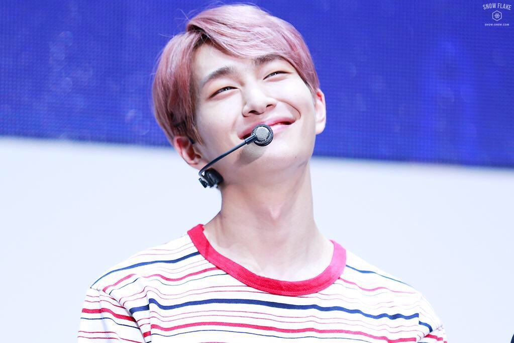 legendhompic's tweet photo. 81. 샤이니 온유 https://t.co/gFay70vMPF