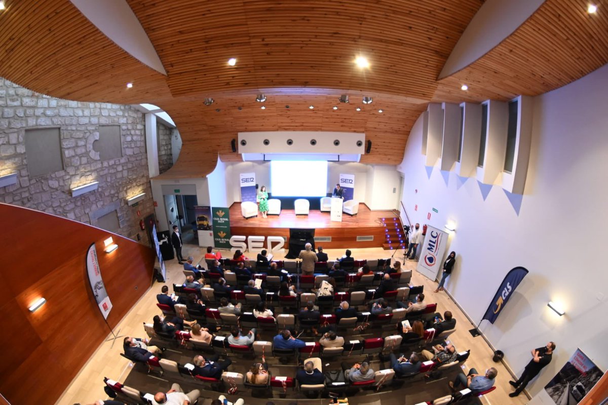 🎙 El alcalde de <a href="/aytolinares/">Ayuntamiento de Linares</a> participa en el encuentro de <a href="/La_SER/">Cadena SER</a> “Logística e infraestructuras: Puerta de Andalucía, una oportunidad de futuro intermodal”