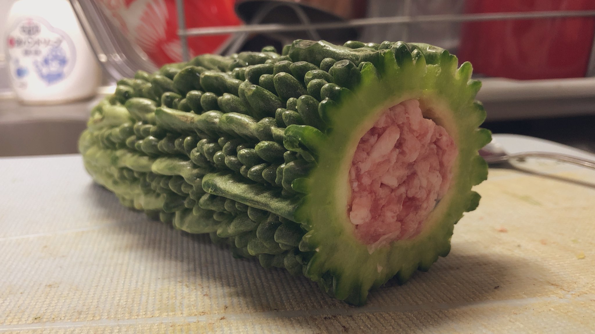 たけのこ 秋例一般参加 En Twitter ゴーヤの肉詰め作ってるんだけどイビルジョーの尻尾みたいになってて笑う