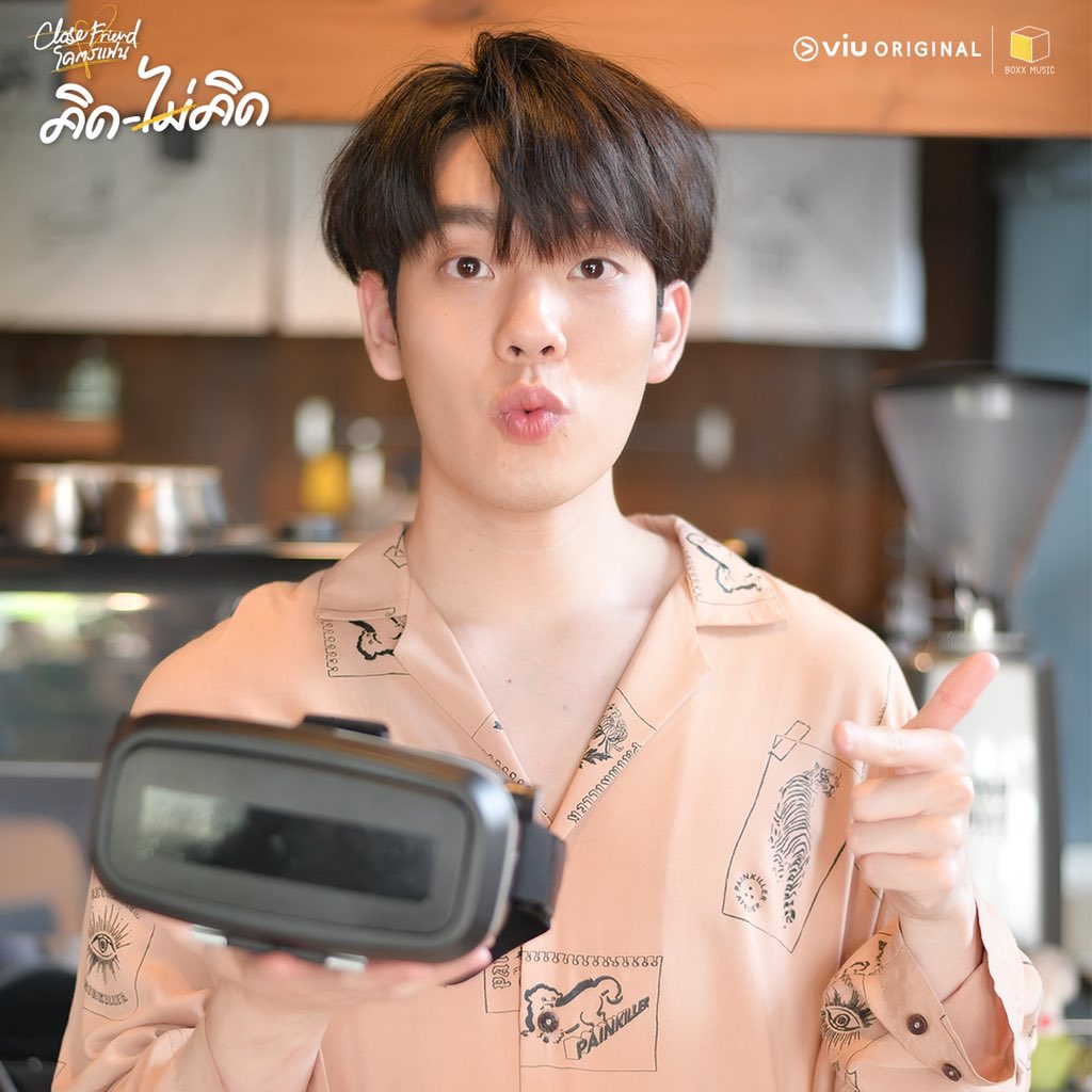 นับถอยหลังอีกไม่กี่นาที VR พร้อมเปิดเครื่องแล้วนะ 💞 
ชาร์จแบตให้เต็ม เตรียมไปหาพี่เจไดกับน้องเรย์กันค้าบ 😍

#คิดไม่คิด ดูฟรี! #ดูได้ที่Viu👉bit.ly/3upvfqo

#CloseFriendxKimCop
#CloseFriendโคตรแฟน
#คิมคอปคิดไม่คิด