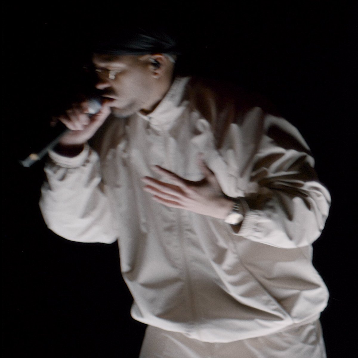 Ahzumjot's tweet photo. »Distanz II« OUT NOW

danke fürs zuhören.

https://t.co/Q1j6AdYyFp https://t.co/Iy40knJJfU