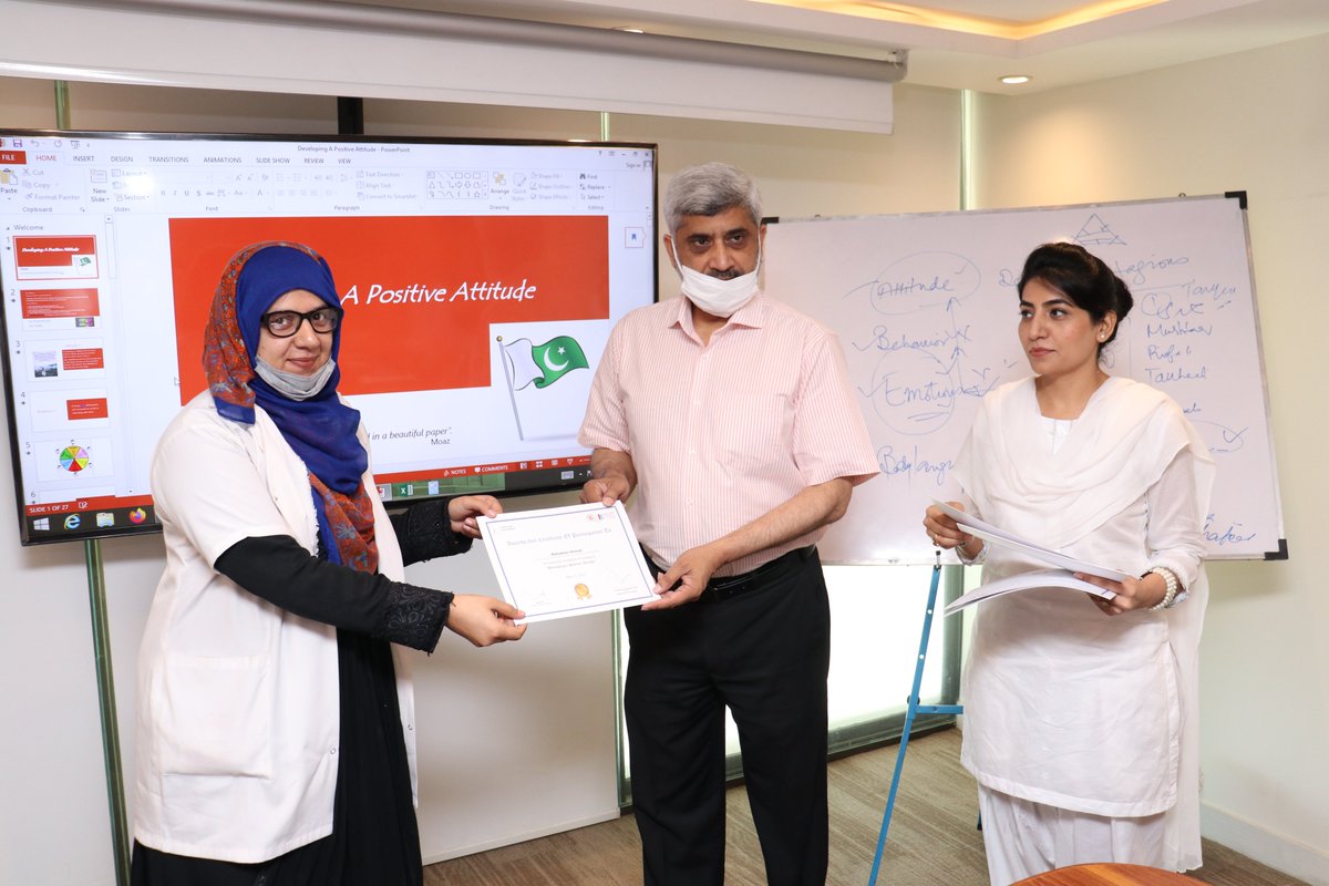 KulsumHospital's tweet photo. HRD organized a Learning and Development session on Developing a +ive Attitude for Success. Mr Moaz Ali  was the Trainer. He motivated the participants how to develop Positive Attitude
#KulsumInternationalHospital #Healthcare #LearningandTraining #PositiveAttitude #HumanResource https://t.co/3iWwvLWowF