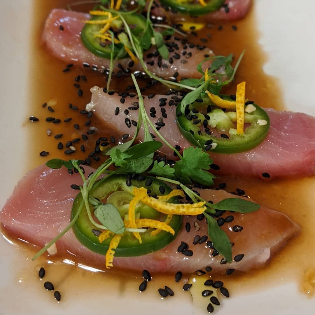 partiesbymrsG's tweet photo. Spicy, white truffle, hamachi crudo. I'll take two ✌️
.
.
.
#samshi #hamchi #crudo #truffle #chefforhire #privatechef #catering  #californiacuisine  #cheflife #homecooking #homemade #cheflife🔪  #instayum #foodie #foodstagram #eatwell #getinthekitchen #cooking #cookingathome https://t.co/inV3T7LpsW