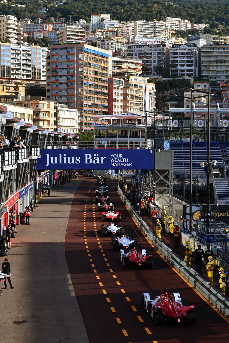 Less than FOUR weeks to go until we're racing again in Mexico 🇲🇽

Hands up if you can't wait to see the cars heading back out on track 🙋