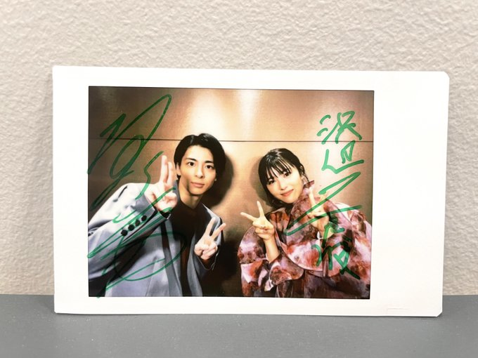 賭ケグルイ 浜辺美波 直筆サイン入りクリアファイル