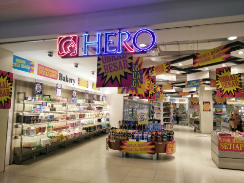 sejarah hero group perintis supermarket terbesar di indonesia