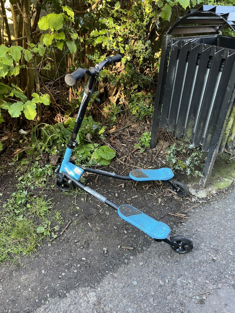 <a href="/halewoodcofe/">Halewood CofE School</a> <a href="/HalewoodHistory/">Halewood History</a> have any kids in Halewood had a scooter taken? This is by the hever drive entrance to court farm woods. Looks quite new.