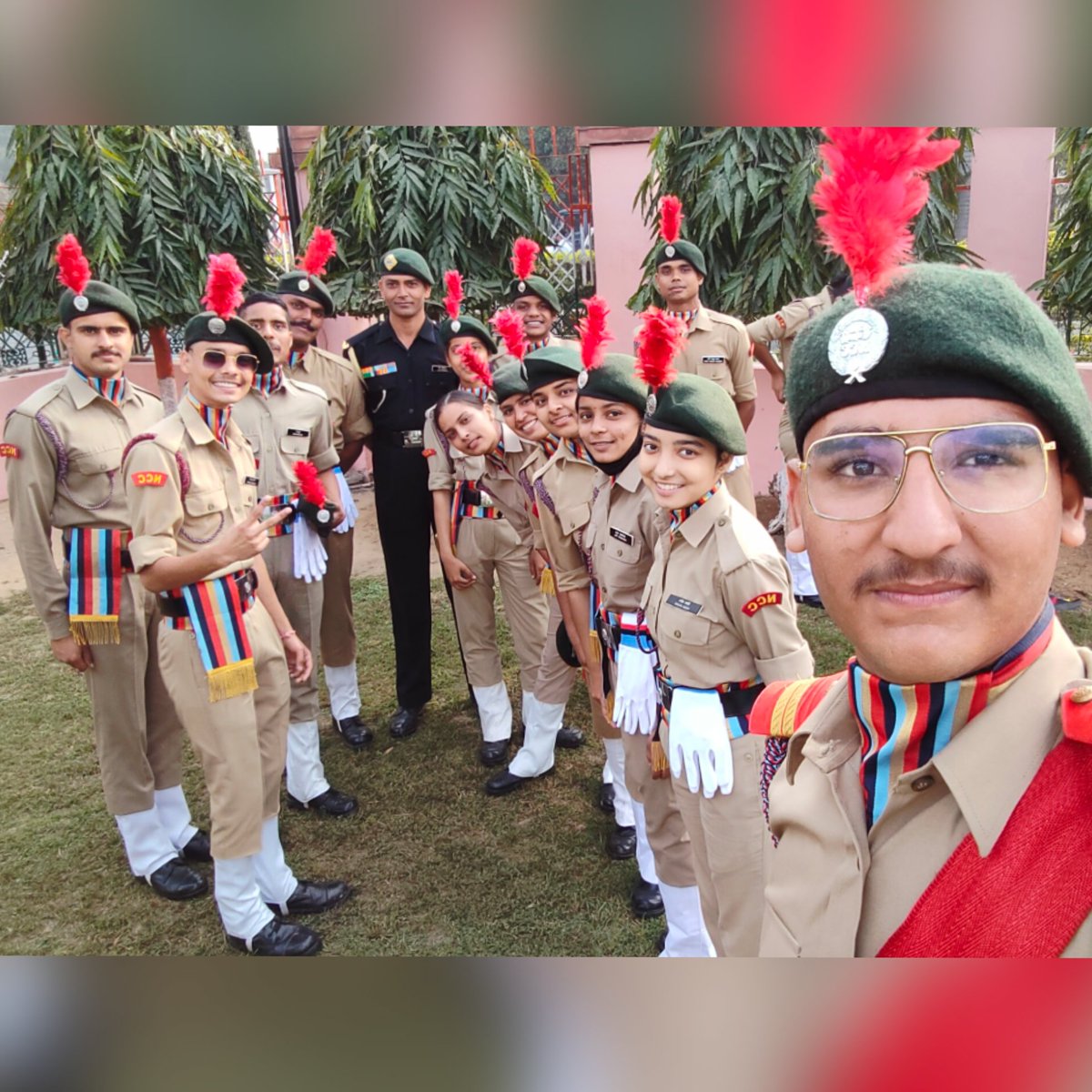 kohli9099's tweet photo. @SajalSi15107997 @Prabhat0714 @HQ_DG_NCC @rashtrapatibhvn https://t.co/twGmGKGkow