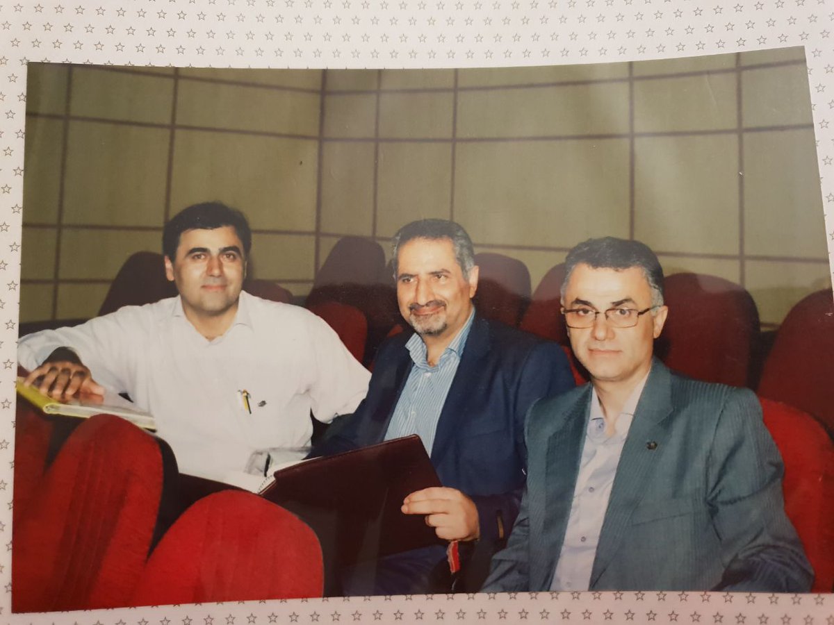 DrTeimourzadeh's tweet photo. ۳/در دفاع از حقوق هر مظلوم یا مظلومانی از جامعه پزشکی که با او مطرح کردم، وارد گود شد و بی‌سروصدا تلاش و کمک کرد. شخصیت علمی و ارتباطاتش نعمتی است برای مظلومان جامعه پزشکی که اکنون به #شجاع‌دلان نیاز دارند نه سیاستمداران مصلحت‌اندیش و نه حرافان.
 #مردان_عمل 
#انتخابات_نظام_پزشکی https://t.co/AjjsHQRaBQ