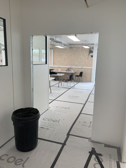 UnityCampusCam's tweet image. &quot;The certain pathway to all things that you want is through the corridor of joy.&quot; ~ Esther Hicks

Great to see the progress of the IONTAS fitout by @COELfitout at #TheWorks. 

Can&apos;t wait to see these spaces filled with the @IontasLtd team!

#LabFitOut #CB22