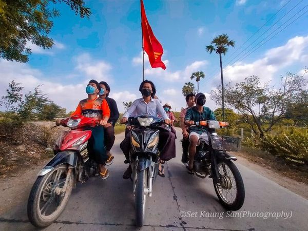 TostevinM's tweet photo. Protesters were out again in many parts of Myanmar today to oppose the military junta and demand the return of democracy #WhatsHappeningInMyanmar https://t.co/Ycl1IWnY6R