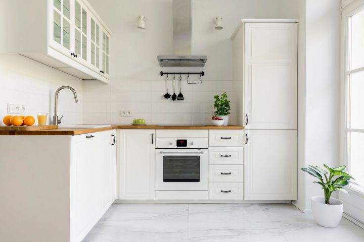 deco_brico's tweet photo. Pour rénover votre cuisine, faites appel à un cuisiniste. Expert de la cuisine, il saura vous conseiller et guider vos choix en termes d'agencement, matières et couleurs.
https://t.co/BWWsKNVFsI https://t.co/xuFL5iStHr