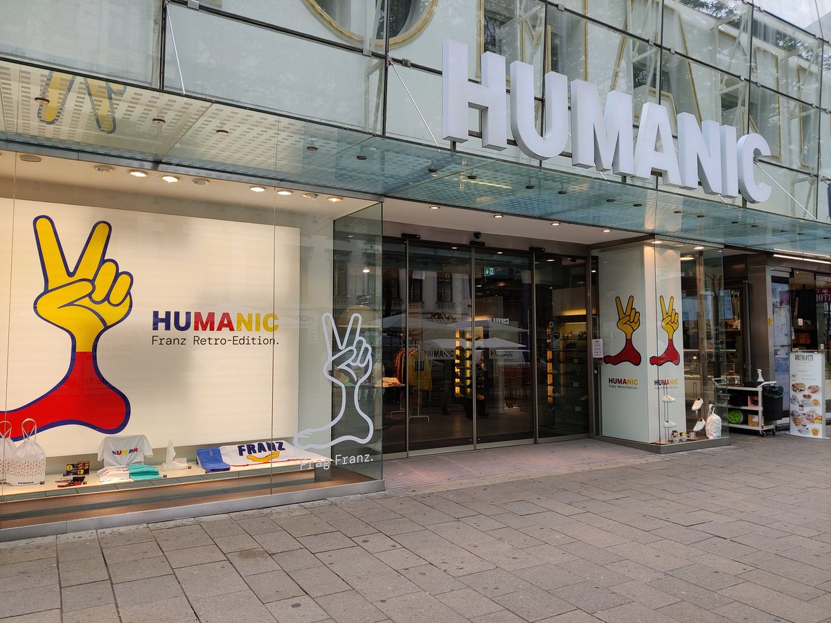 hofaj's tweet photo. #humanic: werbelegende "franz" ist zurück. mehr am vormittag auf https://t.co/S2PKnA9TZd 👟👢@_HORIZONT
@Humanic_Shoes https://t.co/izah8X4aII