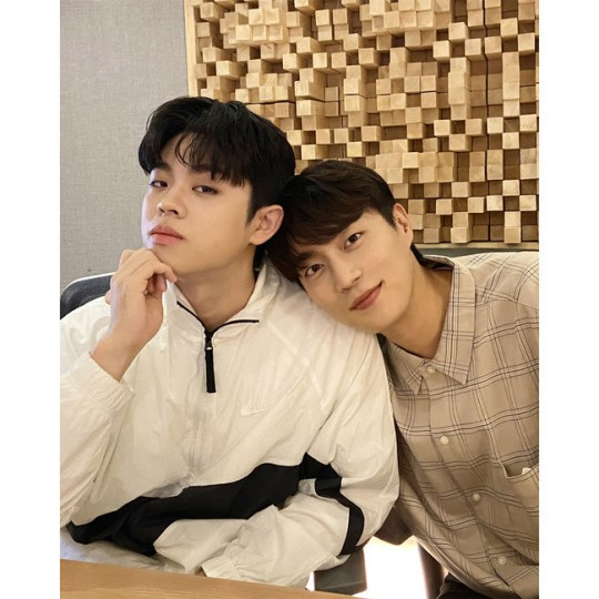 GimbapBlog2's tweet photo. #GREE dévoilera un single, #BadSpring, le 8 juin en collaboration avec #YoonDujun des #HIGHLIHT. https://t.co/qQKQkRSWtR