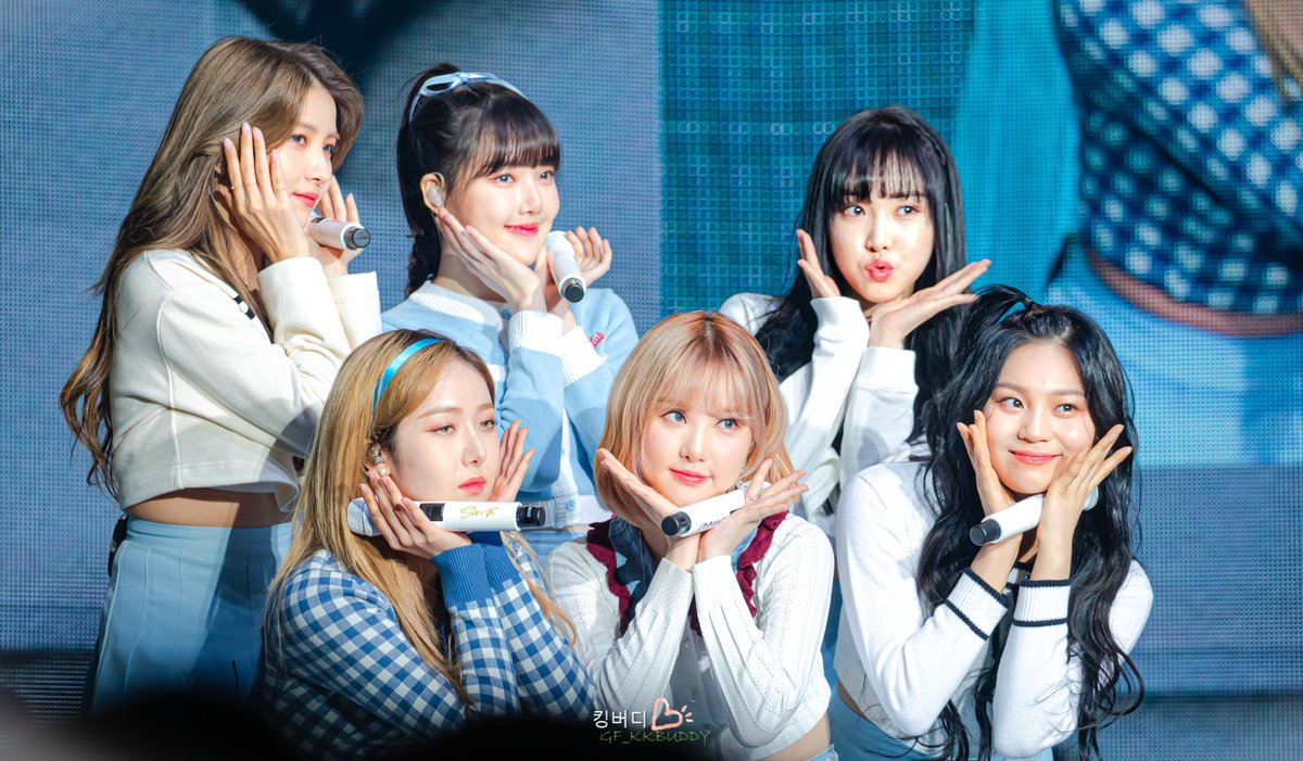 gf_kkbuddy's tweet photo. 처음부터 나는 너 때문에 많은 것을 배웠고, 지금은 너 때문에 많은 것을 알고 있고, 미래에는 너 때문에 많은 것을 원한다. 빨리 만나서 서로 전화했으면 좋겠어요. 난 여기 영원히 너와 함께 있을 거야, 내 여자친구.
#여자친구 #소원 #예린 #은하 #유주 #신비 #엄지
@GFRDofficial @GFRDofficialJP https://t.co/b1Fga29vn7